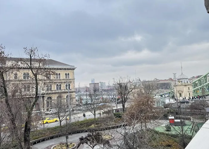 Panorama Balcony Danube River Great Market Hall Apartamento Budapeste